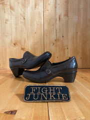 CLARKS Women's Size 8.5 Block Heel Zip Buckle Leather Heels Brown 83583