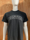 GILDEN "BOSTON" Graphic Print Dry Blend Adult L Large Lrg Dark Gray T-Shirt Tee Shirt