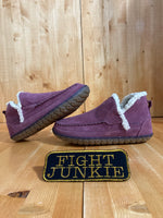 L.L. BEAN LL Bean MOUNTAIN Women Size 7M Suede Sherpa Lined Slip On Slippers Boots Purple