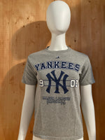 MAJESTIC ATHLETICS "NEW YORK YANKEES" MLB BASEBALL Graphic Print Kids Youth Unisex T-Shirt Tee Shirt M MD Medium Gray Shirt