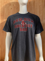 MLB "RED SOX GREATEST DAD" Graphic Print Adult XL Extra Xtra Large Dark Gray T-Shirt Tee Shirt