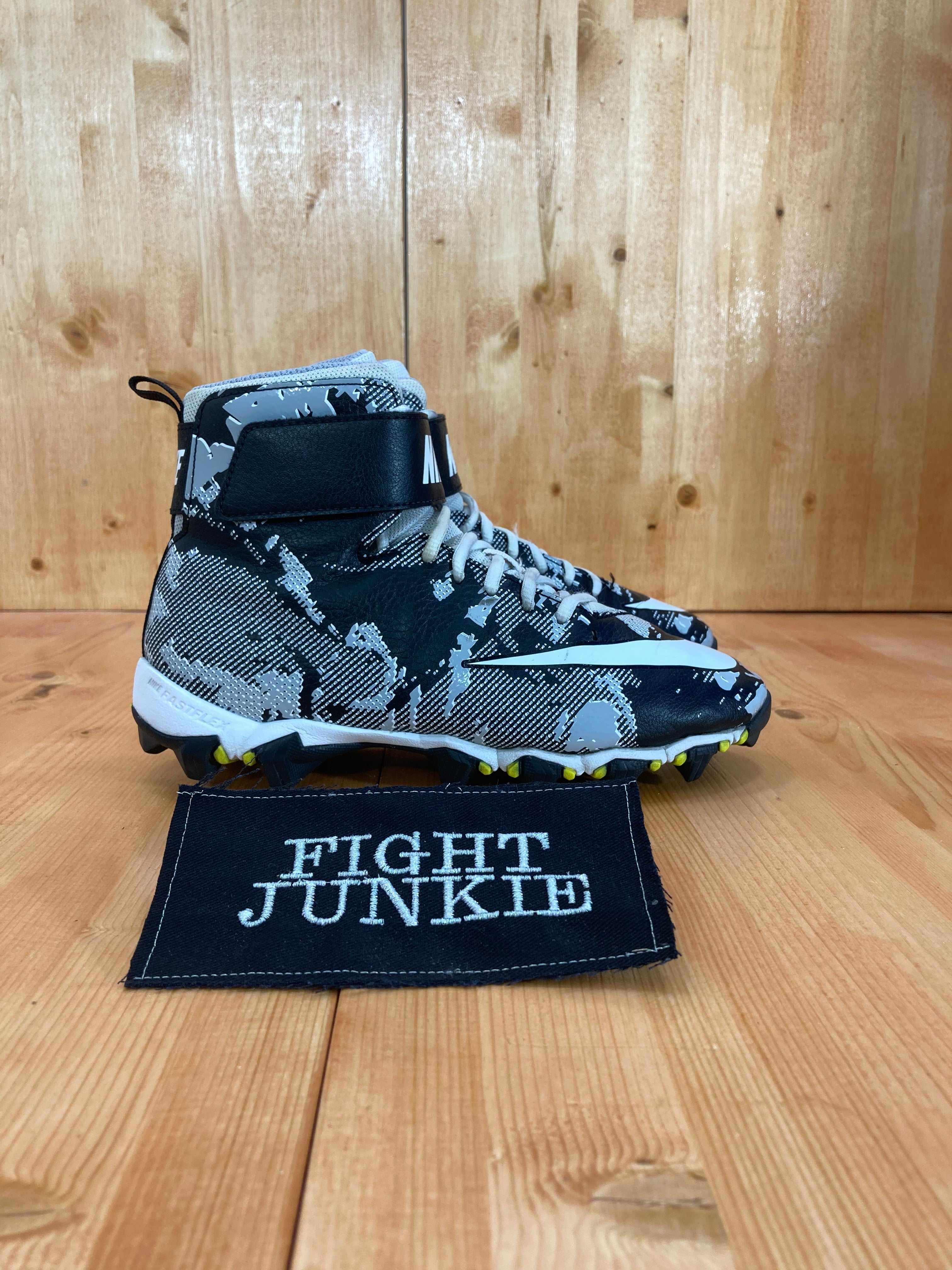NIKE FASTFLEX Youth Size 5Y Fastflex Football Lacrosse Cleats â Fight Junkie