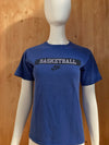 NIKE "BASKETBALL" Graphic Print Kids Youth M Medium MD Blue Unisex T-Shirt Tee Shirt