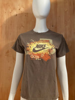 NIKE "JUST DO IT" Graphic Print Kids Youth M Medium MD Brown Unisex T-Shirt Tee Shirt