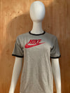 NIKE "SWOOSH" Graphic Print Kids Youth Unisex L Large Lrg Gray T-Shirt Tee Shirt