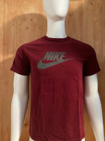 NIKE "VOGELSINGER SOCCER ACADEMY" Graphic Print Adult M Medium MD Maroon T-Shirt Tee Shirt