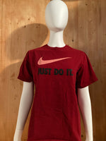 NIKE "JUST DO IT" Graphic Print Kids Youth Unisex T-Shirt Tee Shirt XL Xtra Extra Large Red Shirt