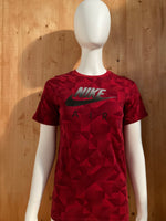 NIKE "AIR" SWOOSH ATHLETIC CUT Graphic Print The Nike Tee Kids Youth Unisex T-Shirt Tee Shirt L Lrg Large Red Shirt