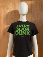 NIKE "EVERY SLAM DUNK" Graphic Print Kids Youth Unisex T-Shirt Tee Shirt M Medium MD Black Shirt