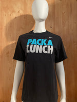 NIKE "PACK A LUNCH" Graphic Print Kids Youth Unisex T-Shirt Tee Shirt XL Xtra Extra Large Black Shirt