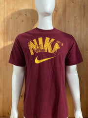 NIKE Graphic Print Standard Fit Adult T-Shirt Tee Shirt XL Xtra Extra Large Burgundy Shirt
