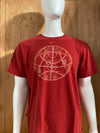NIKE "BASKETBALL" Graphic Print Regular Fit Adult T-Shirt Tee Shirt XL Xtra Extra Large Red Shirt