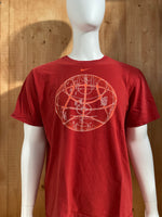 NIKE "BASKETBALL" Graphic Print Regular Fit Adult T-Shirt Tee Shirt XL Xtra Extra Large Red Shirt