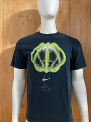 NIKE "BASKETBALL" REGULAR FIT Graphic Print Adult T-Shirt Tee Shirt M Medium MD Black Shirt