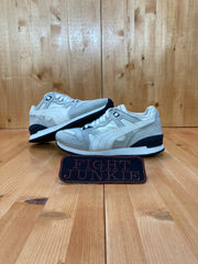 PUMA SUEDE & MESH Women Size 6 Shoes Sneakers White & Gray
