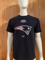 REEBOK "NEW ENGLAND PATRIOTS" SUPER BOWL XXXIX NFL FOOTBALL Graphic Print Adult T-Shirt Tee Shirt M MD Medium Dark Blue Shirt